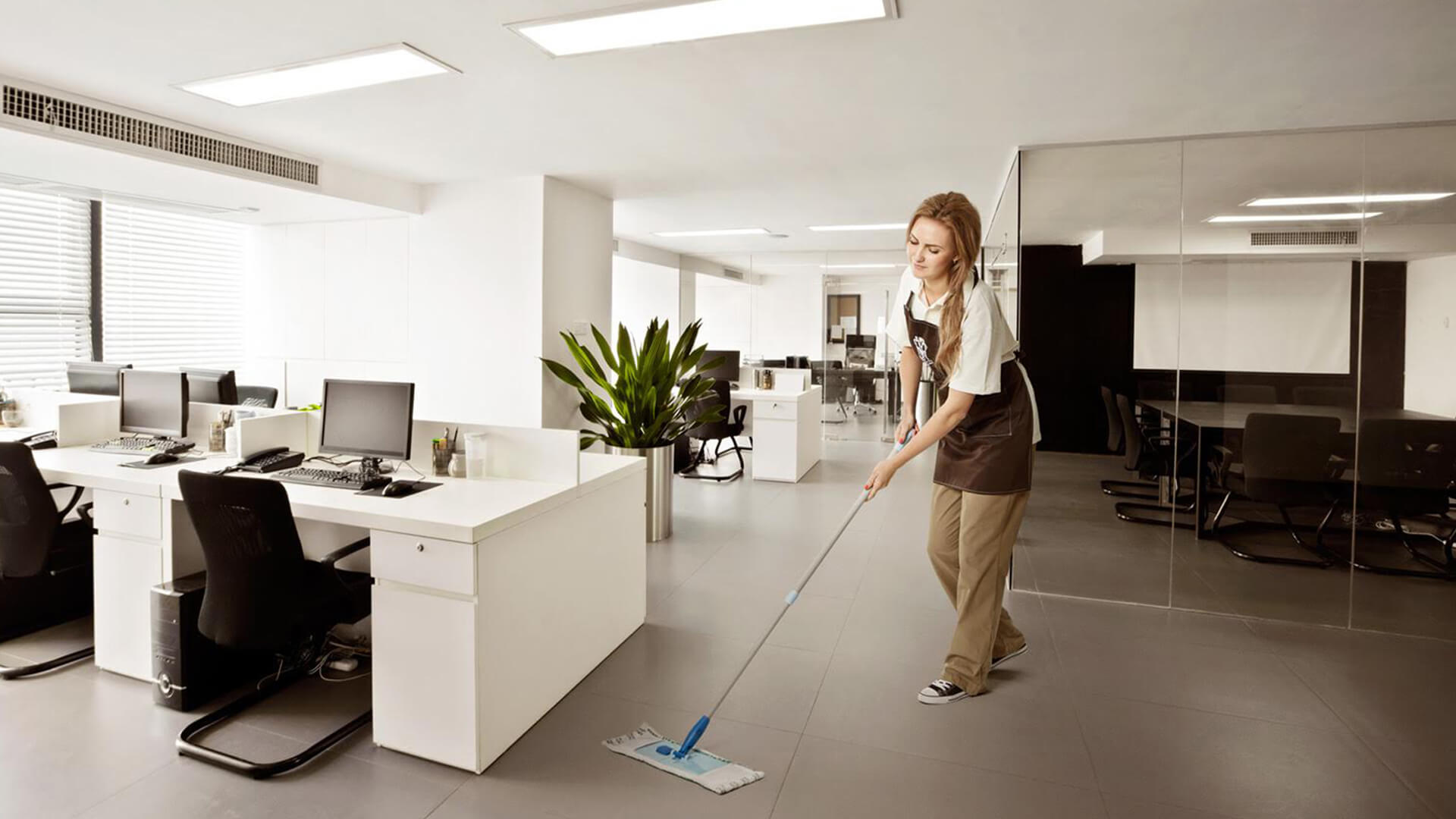 Прибирання офісів